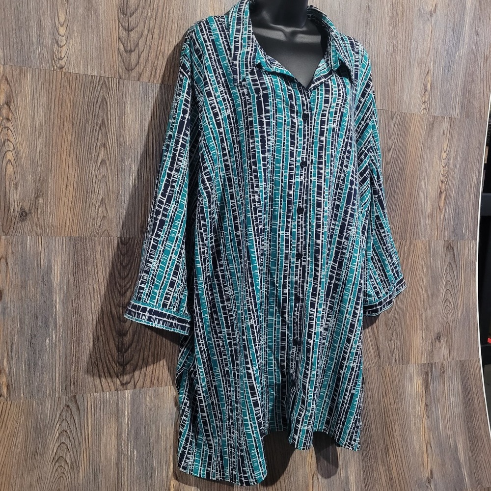 Catherines Button Front Geometric Blouse Top Plus Size 4X Green/Dark Blue - Picture 2 of 10